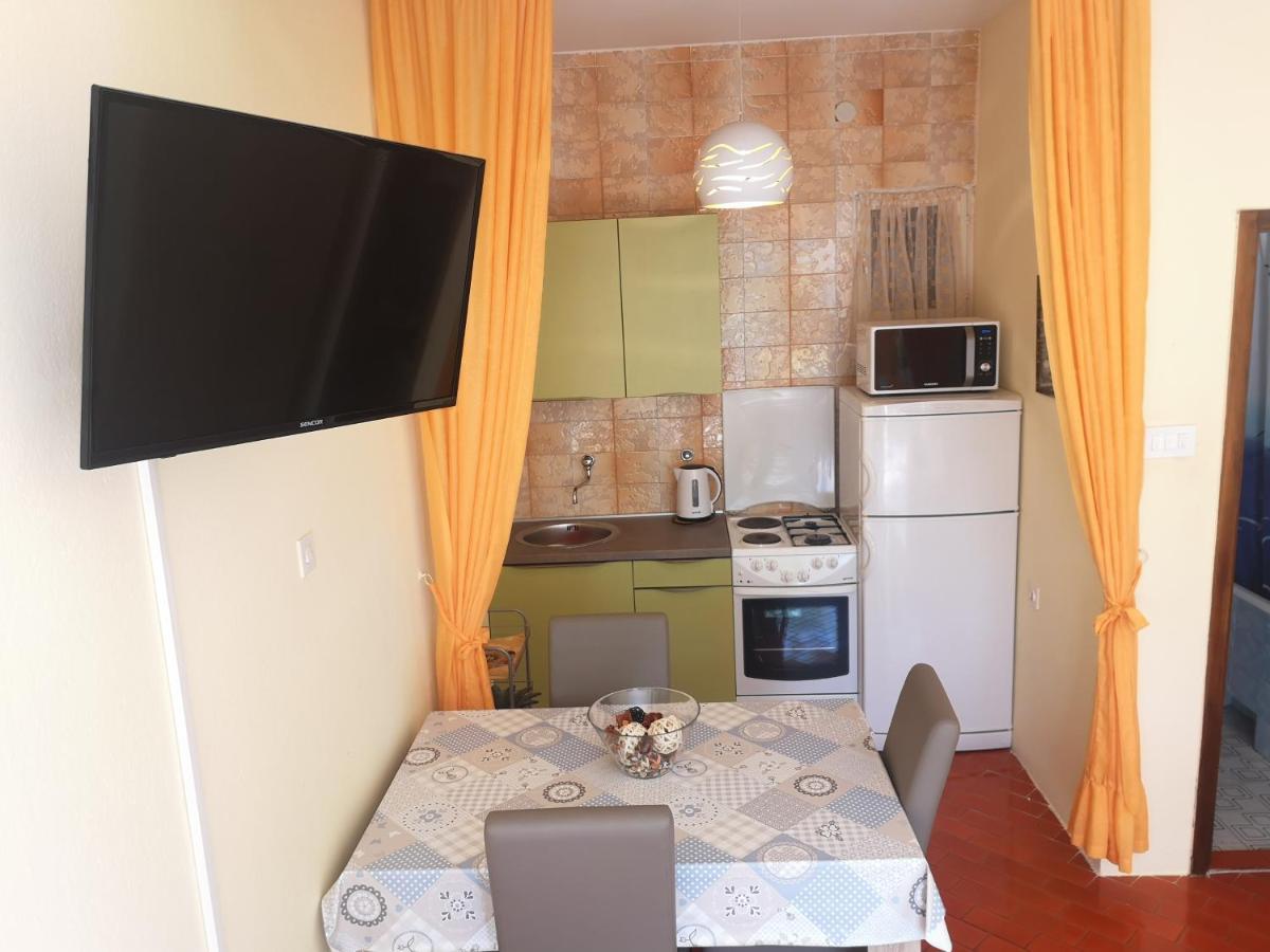Dva Lava Apartment โปดาซา ภายนอก รูปภาพ
